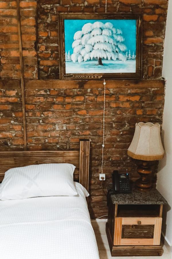 Hotel Verdzi Kutaisi Ngoại thất bức ảnh